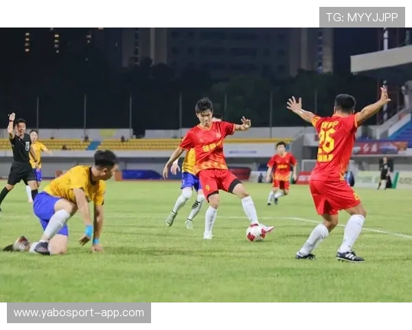 深夜苦练曝光引热议 网友称这才是足球职业精神的真实写照